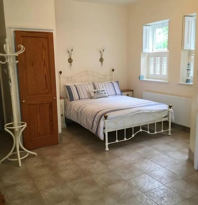 Strathmore Bed & Breakfast-1