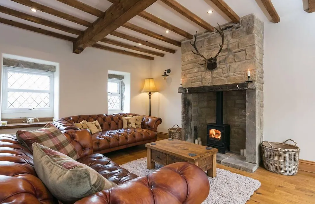 Stunning Blackberry Cottage With Log Burner - Located On Haworth Main Street-1