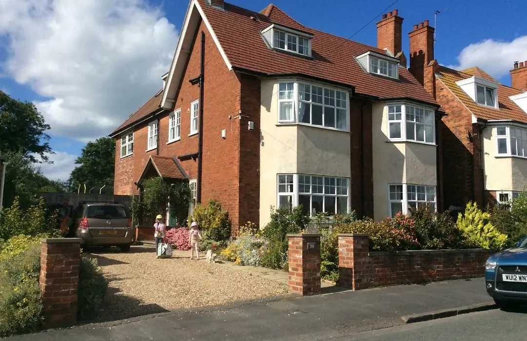 Merlstead House-1