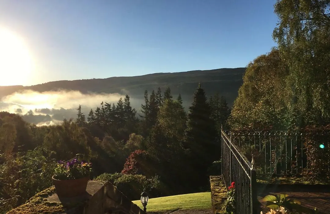 Highland Bear Lodge & Woodland Bear Huts-1