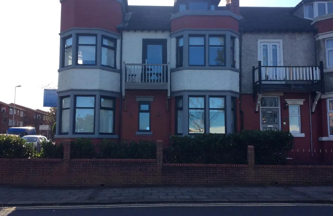 Dunsandles Guesthouse-1
