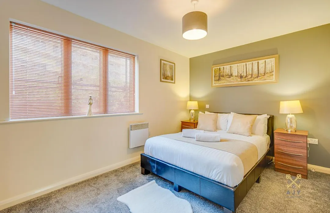 Mica Point City Centre Apartment-1
