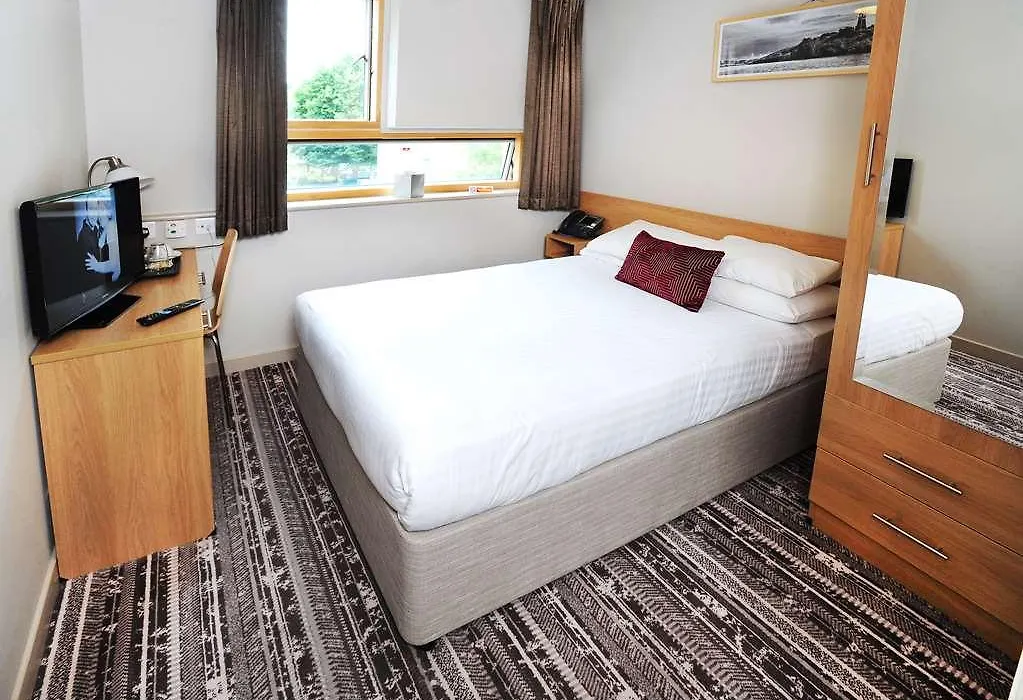 Lancaster Hotel And Spa Brunel University London-1
