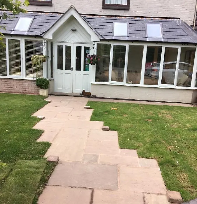 Henwick House Accommodation, Continental Breakfast Included-1