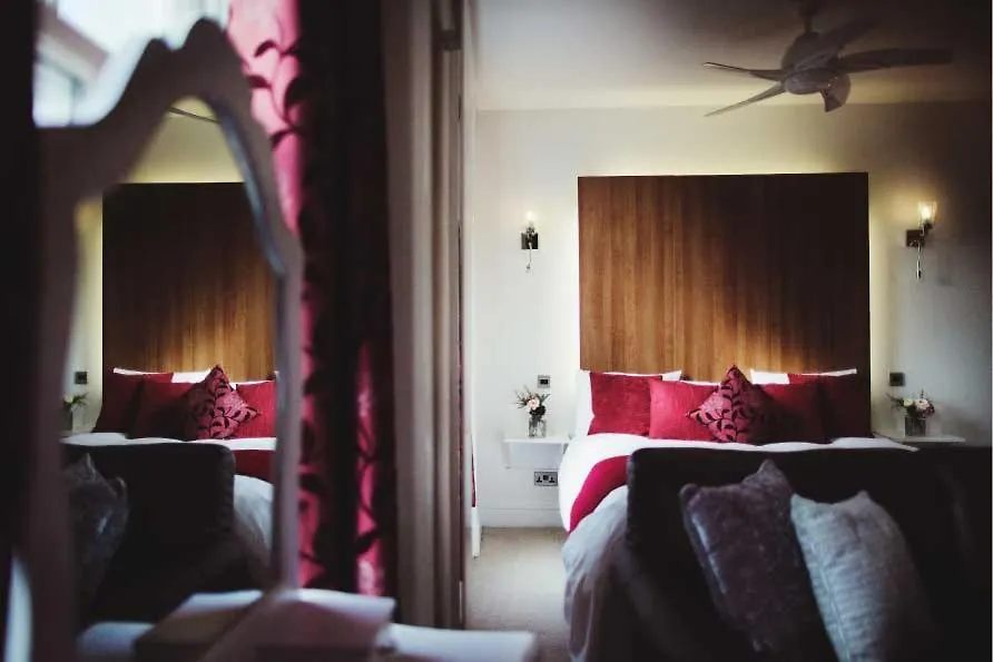 Holland Hall Hotel-1