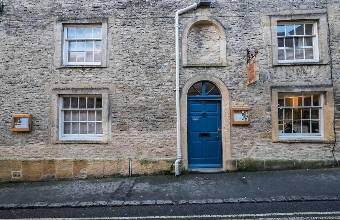 The Bell & Stuart House-1