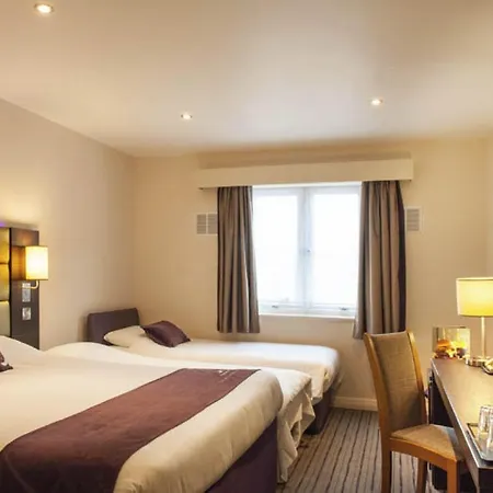 Premier Inn Watford North-3