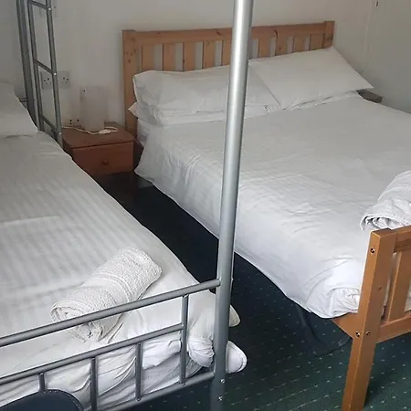 Brampton Guest House-3