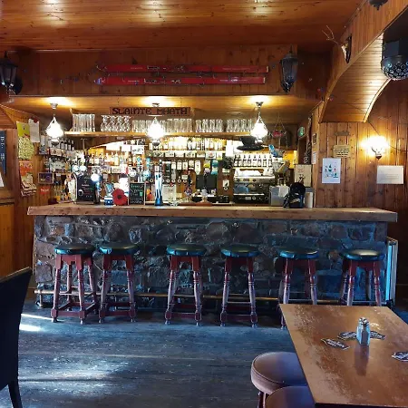 The Glenavon-2