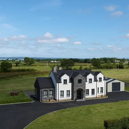 Boutique Country House Aldergrove-2