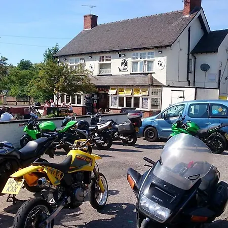 The Victoria Bikers Pub - Live Music Venue And Letting Rooms With Camping Facilities-2