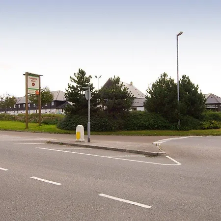 Premier Inn Hayle-3