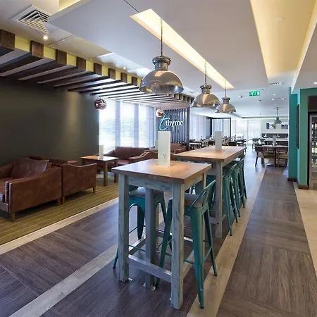 Premier Inn Bedford Town Centre-3