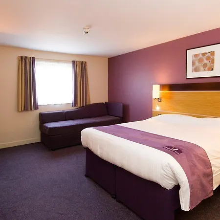 Premier Inn Portsmouth Port Solent-2