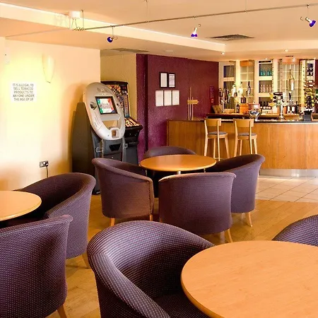 Premier Inn Plymouth City Centre - Sutton Harbour-3