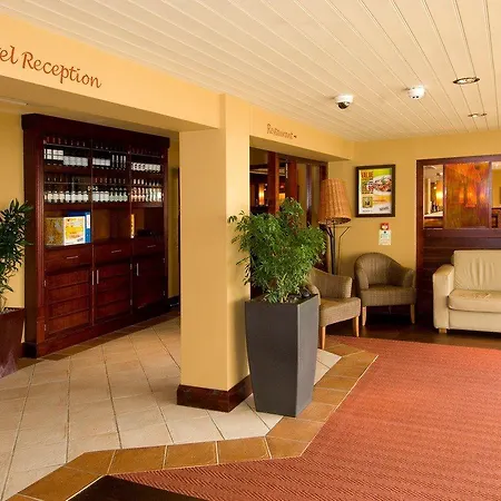 Premier Inn Torquay Seafront-2