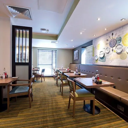 Premier Inn Wells - Somerset-2