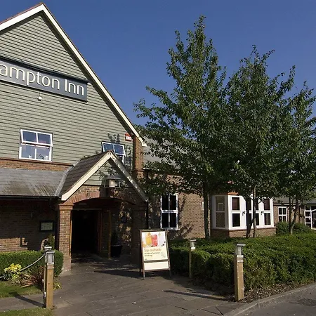 Premier Inn Salisbury North Bishopdown-2
