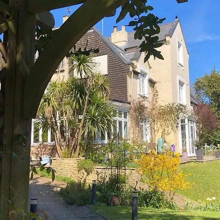 Bedford Lodge-2