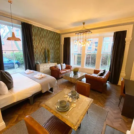 The Deakin At Claremont Serviced Apartments-3