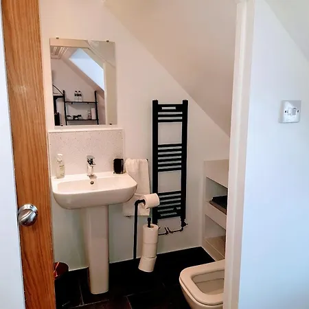 Ness City Cottage-2