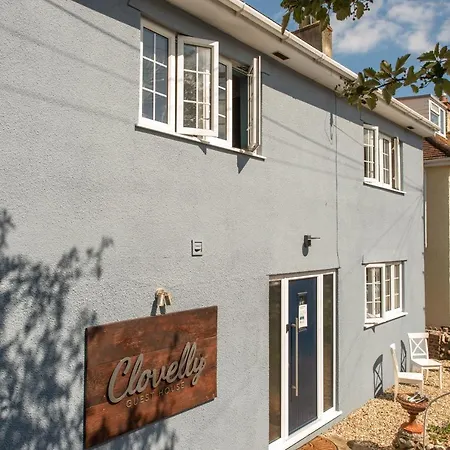 Clovelly Guest House-3