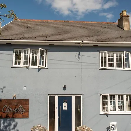 Clovelly Guest House-2
