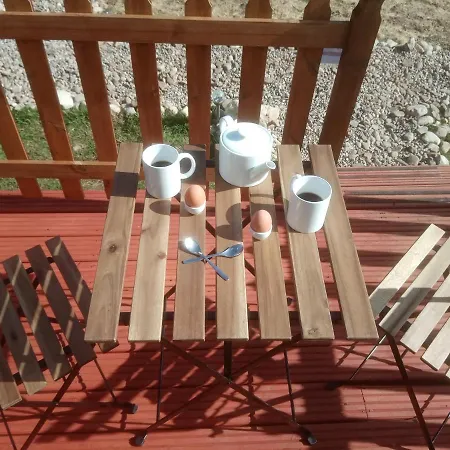 Wee Hoose Glamping Pod 1-3