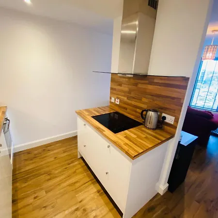 Stewart St James Walk Apartment-2