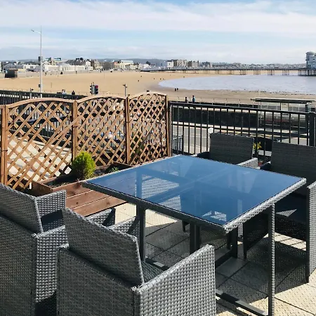 Pavilion Holiday Apartments-2