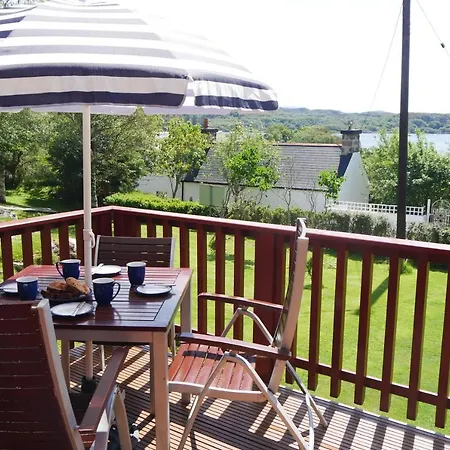 Caisteal Liath Chalets-2