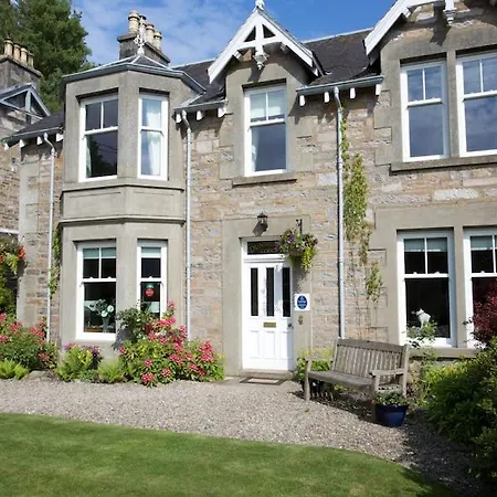 Dunmurray Lodge Guesthouse And Loft Apartment-2