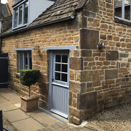 Box Barn - Stylish Accommodation In Rutland-3