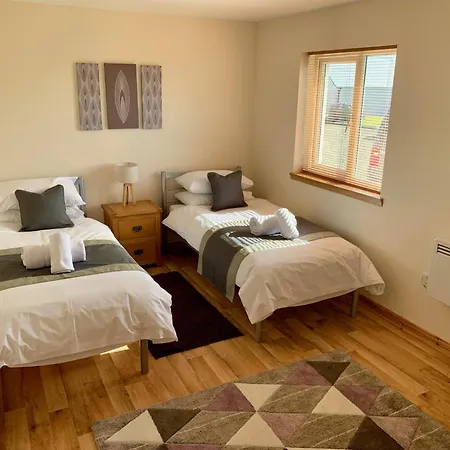 Eastbrae Cottages & Lodges-3