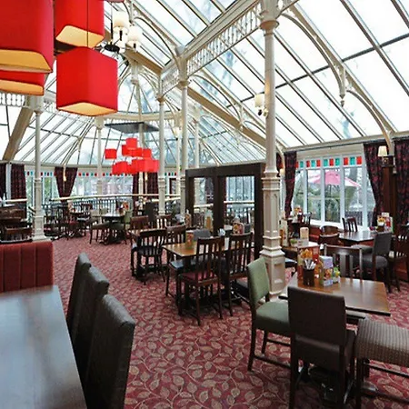 Premier Inn Stockport Central-3