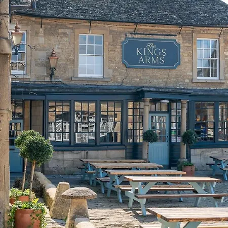 The Kings Arms Hotel-3
