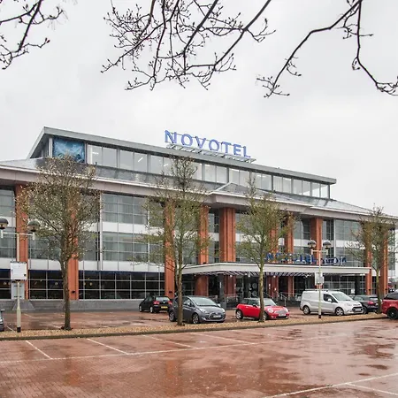 Novotel London Heathrow Airport T1 T2 And T3-2