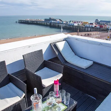 Seagulls Nest Beachfront Apartment With 3 Bedrooms-2