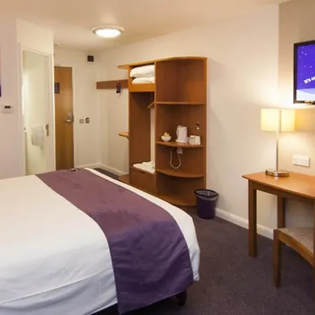 Premier Inn Belfast City Centre - Cathedral Quarter-3