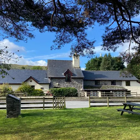 Vulcan Lodge Cottages-2
