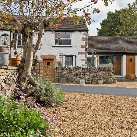 Hawthorn Farm Guest House-3