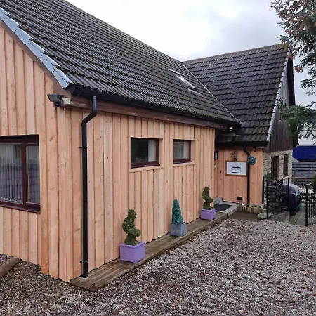 Carn Mhor Bed And Breakfast-3