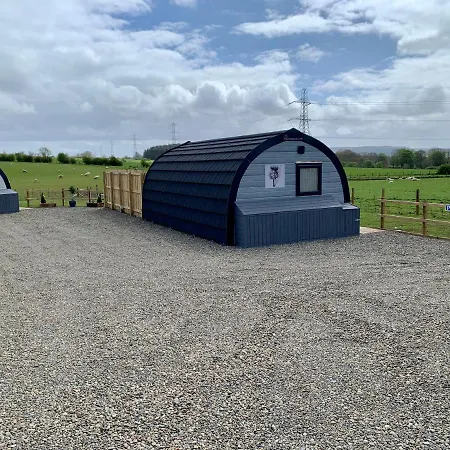 Thistle Pod Farm Stay With Hottub Sleeps 2-2