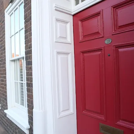 No 12 - Stunning Self Check-In Apartments In Worcester Centre-2