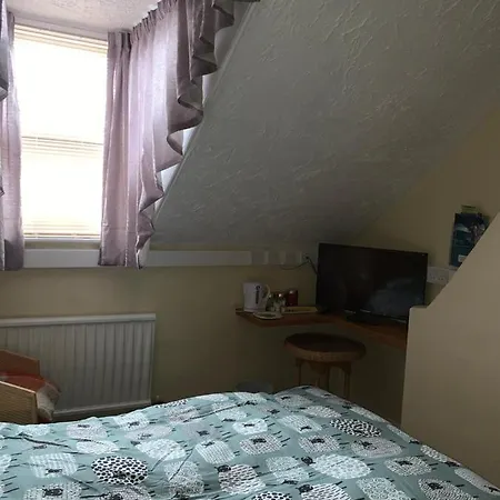 Brafferton Guest House-2
