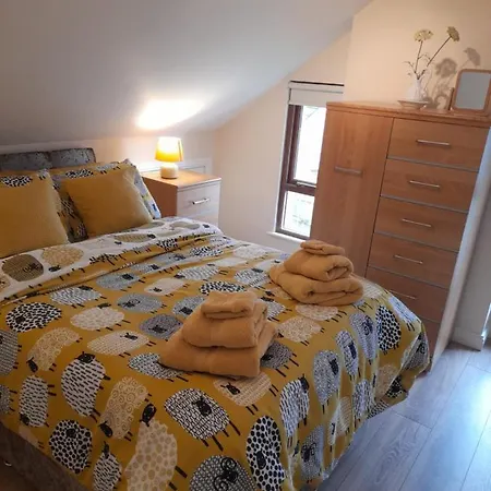 Maryrose Cottage-2