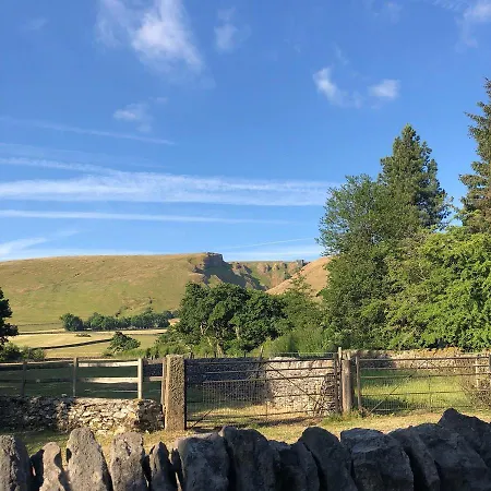 Dunscar Farm Bed & Breakfast-3