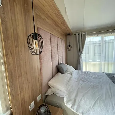 Seton Sands Holiday Park - Premium Caravan - 2 Bedroom Sleeps 4 (Adults Only)-2