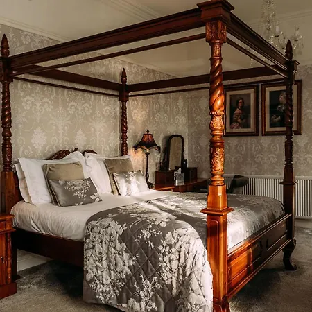 The Queens Hotel-2