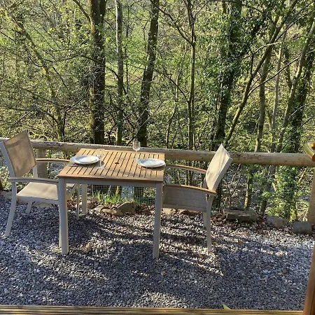 Little London Bed & Breakfast And Glamping Pod-3